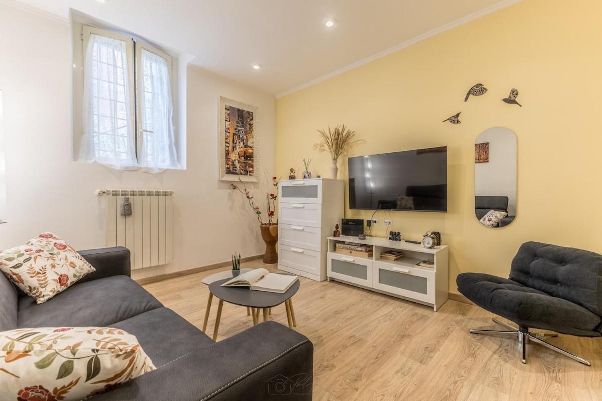 Apartment Trilocale Vicino Metro B Con Self Check In E Wi-fi Rom